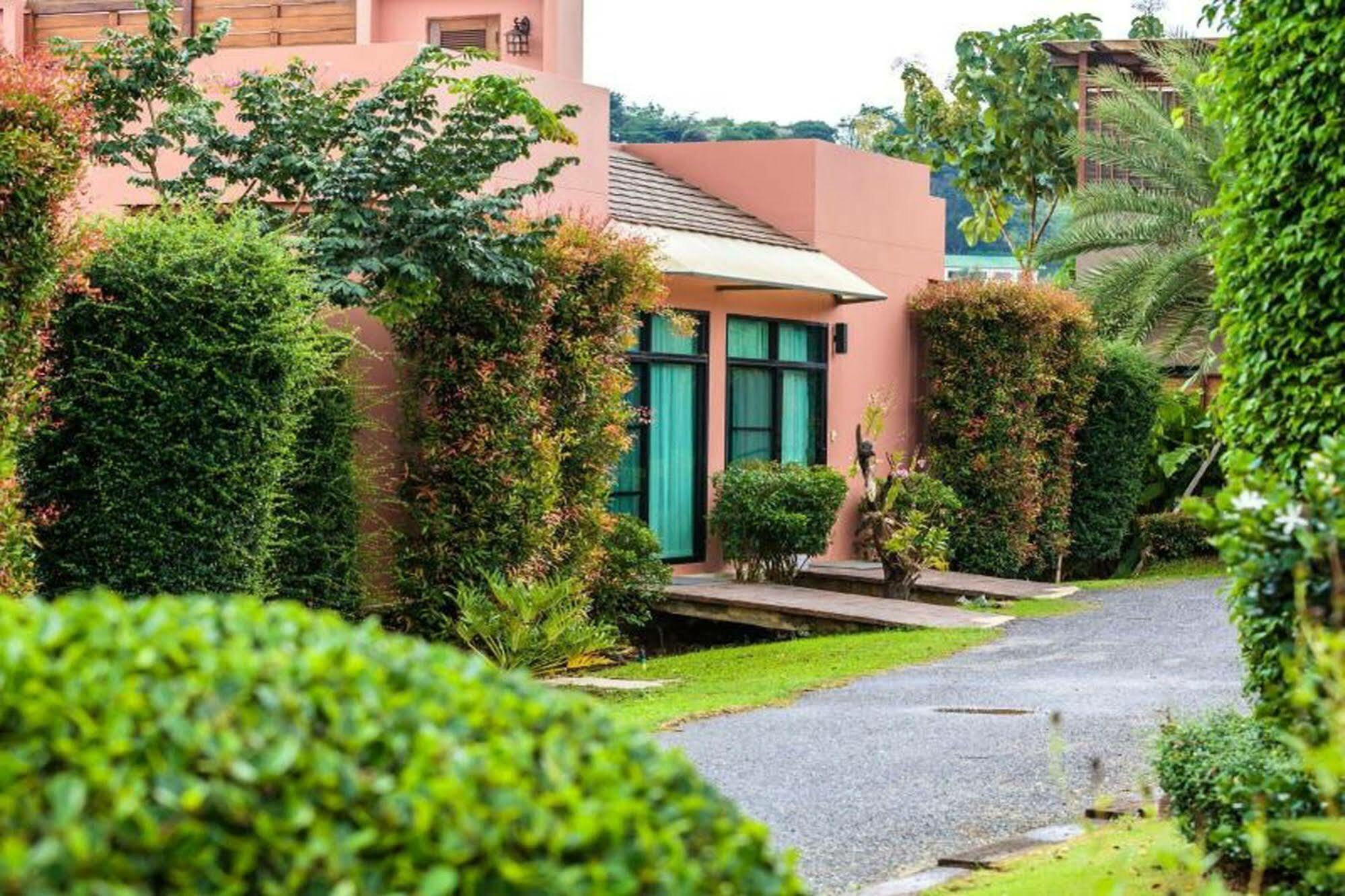 Phukumhom Khao Yai Hotel Wangkata Eksteriør billede