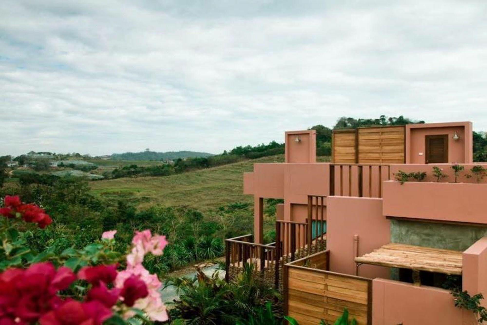 Phukumhom Khao Yai Hotel Wangkata Eksteriør billede