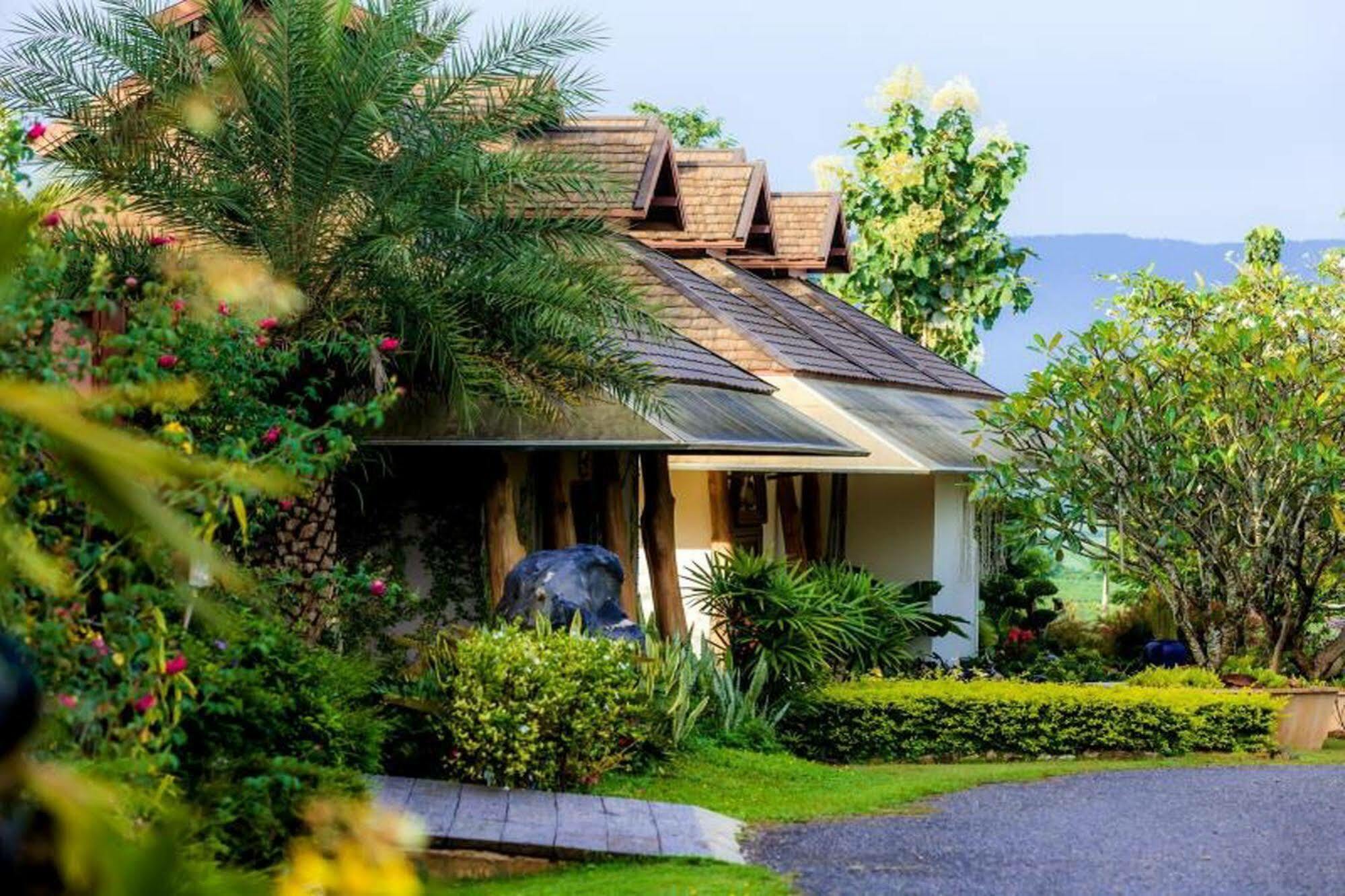 Phukumhom Khao Yai Hotel Wangkata Eksteriør billede