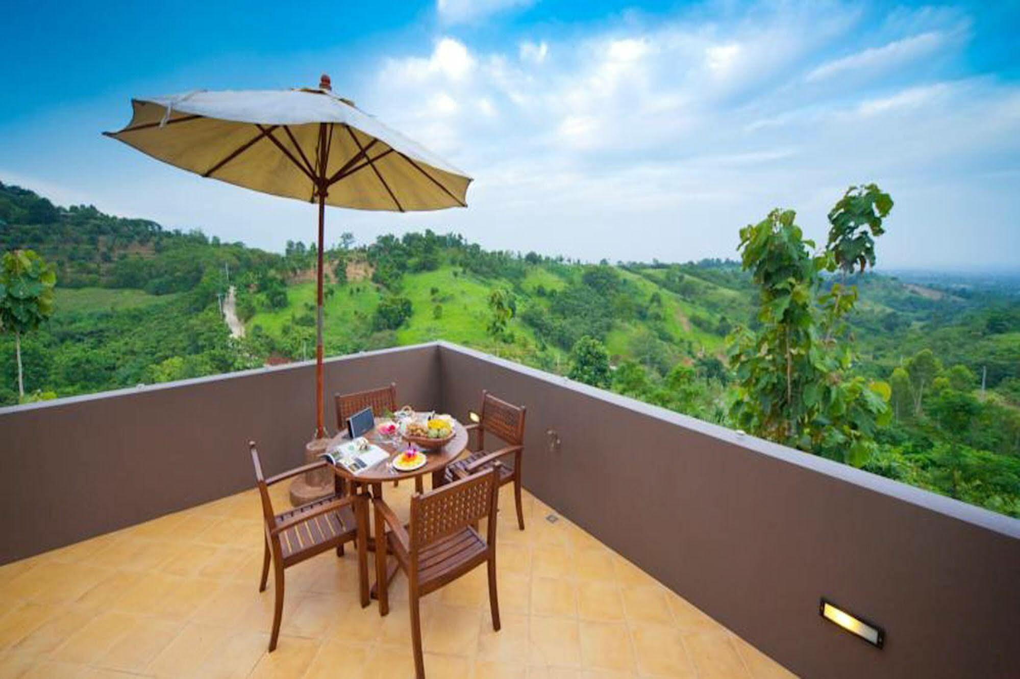 Phukumhom Khao Yai Hotel Wangkata Eksteriør billede