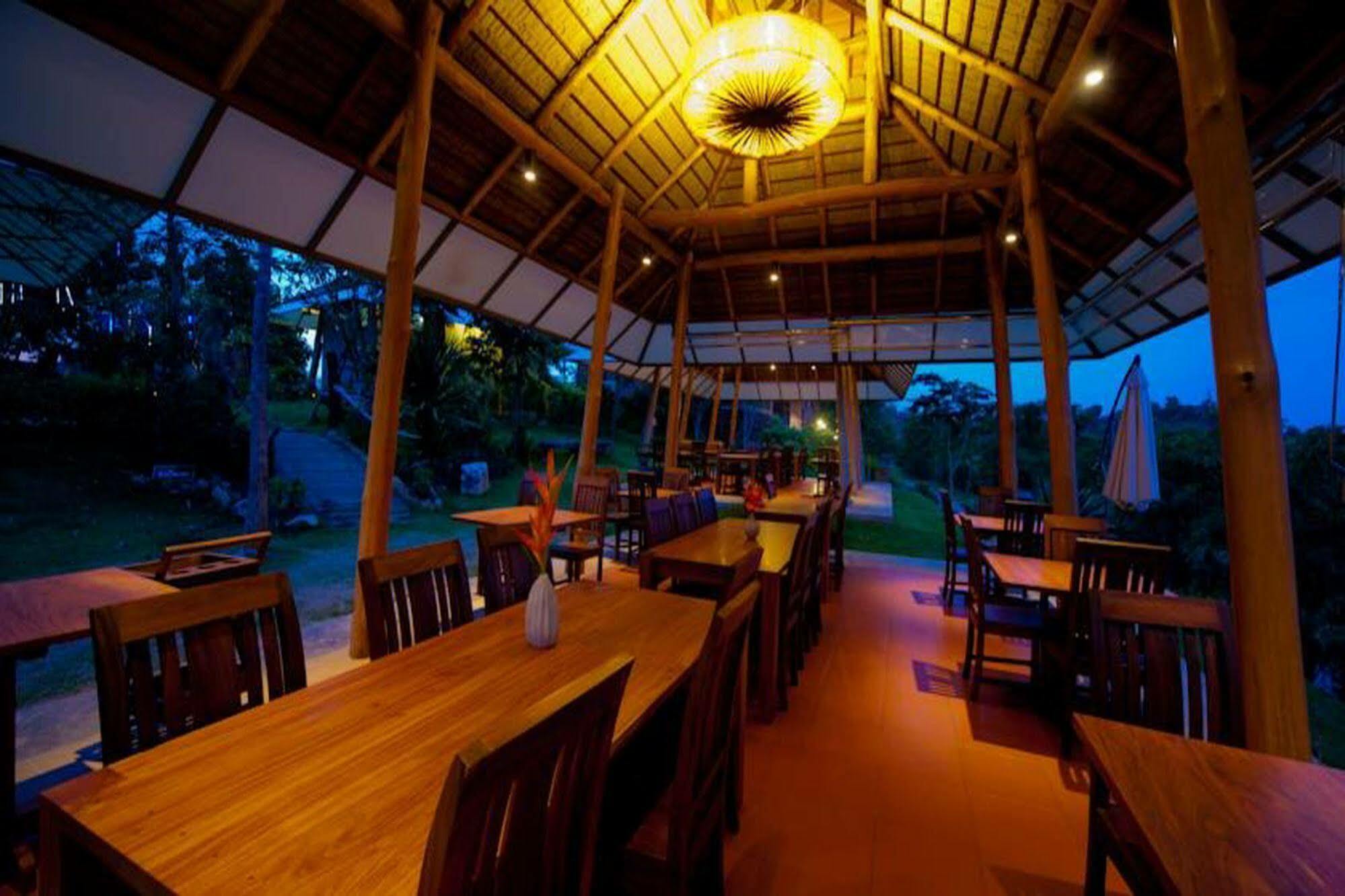 Phukumhom Khao Yai Hotel Wangkata Eksteriør billede